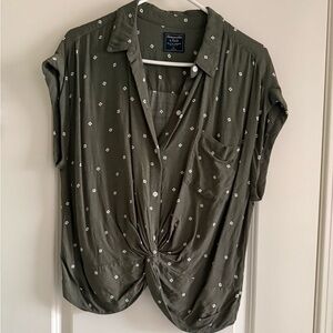 Abercrombie & Fitch Olive Green Button-Down Shirt
